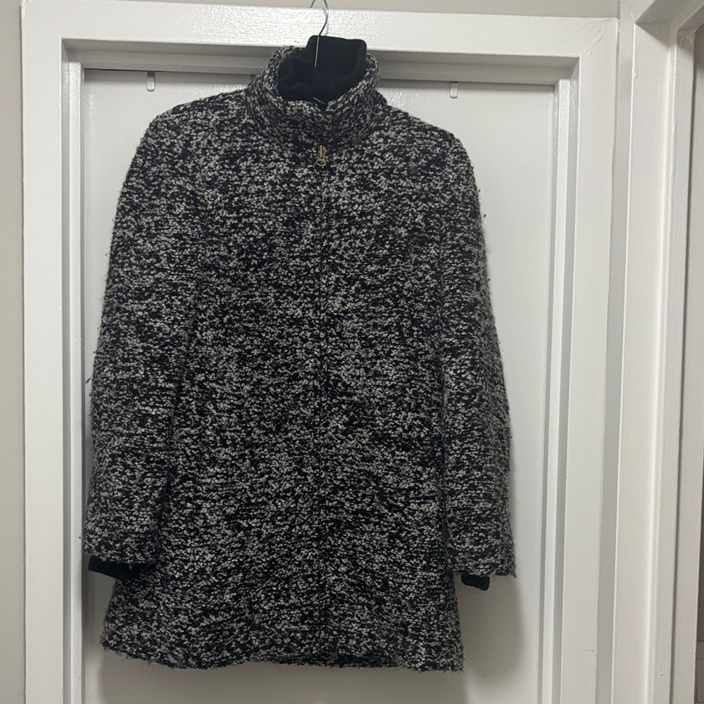 J . Cree Women's Black & White Bouclé Zip-Front Coat